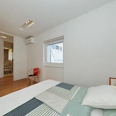 4b Apartman Zára